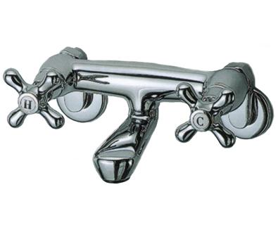 Chrome Tub Filler With Adjustable Mounting Centers